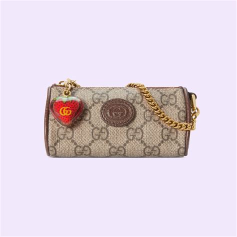 a passeggio con borsa gucci fragola|Gucci Fragola Beige Tela ref.1379461 .